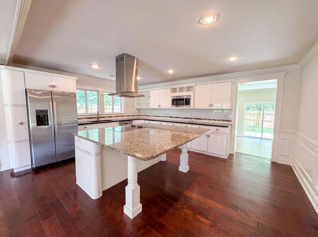 Photo of 829 W 2nd North Street, Summerville, SC 29483 (MLS # 26020853)