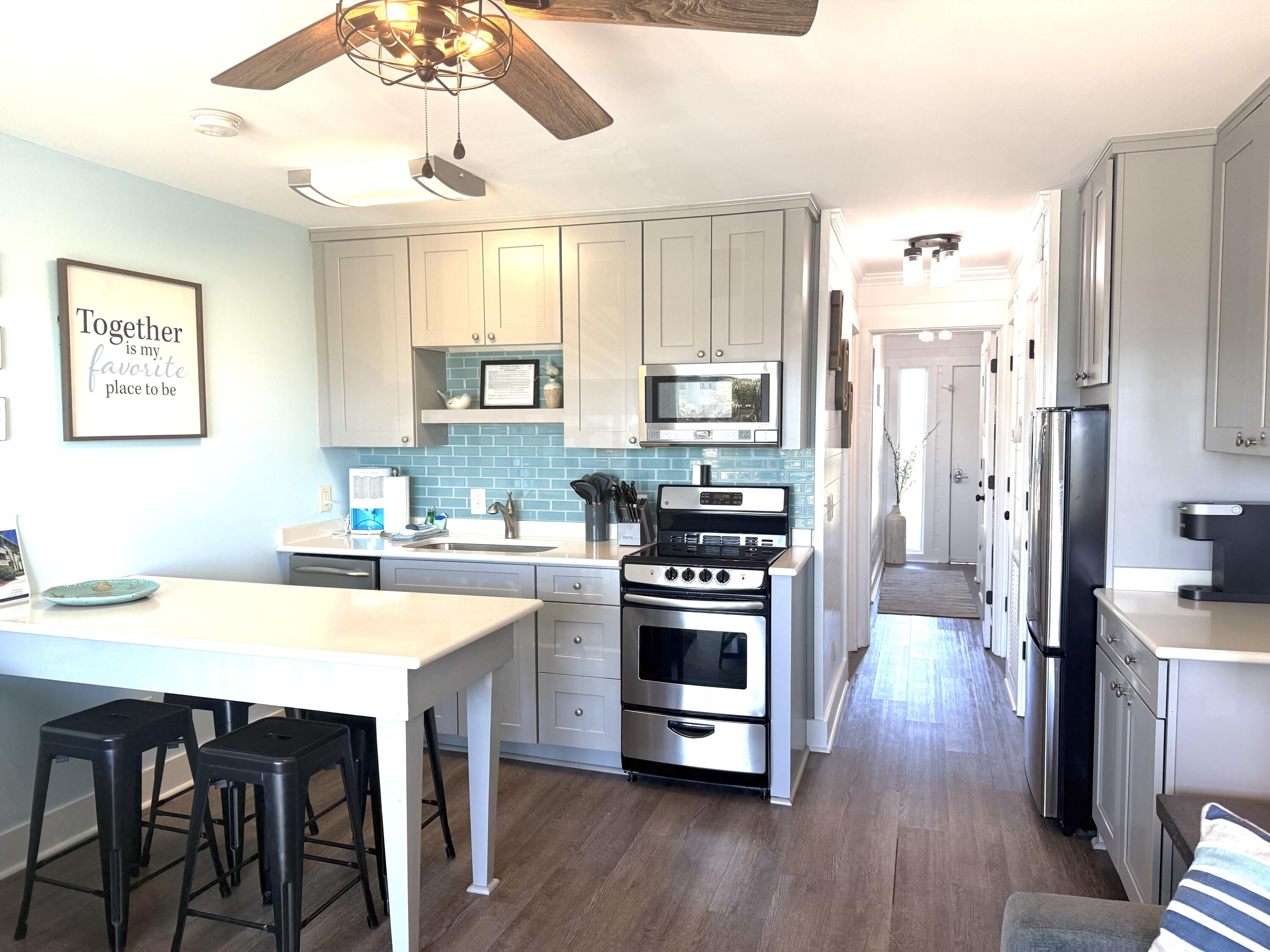 1300 Ocean Blvd Boulevard 208