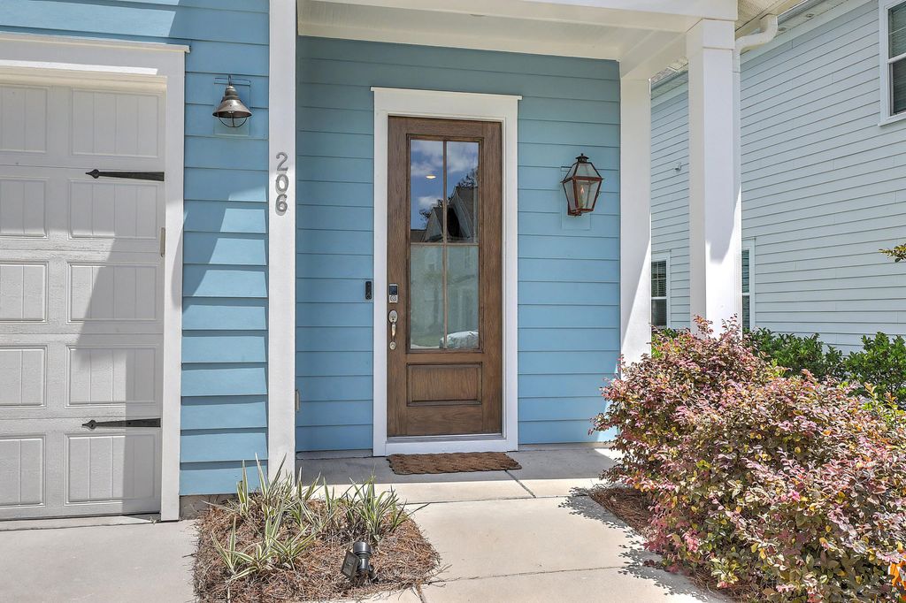 Photo of 206 Port Tack Drive, Charleston, SC 29492 (MLS # 26013106)
