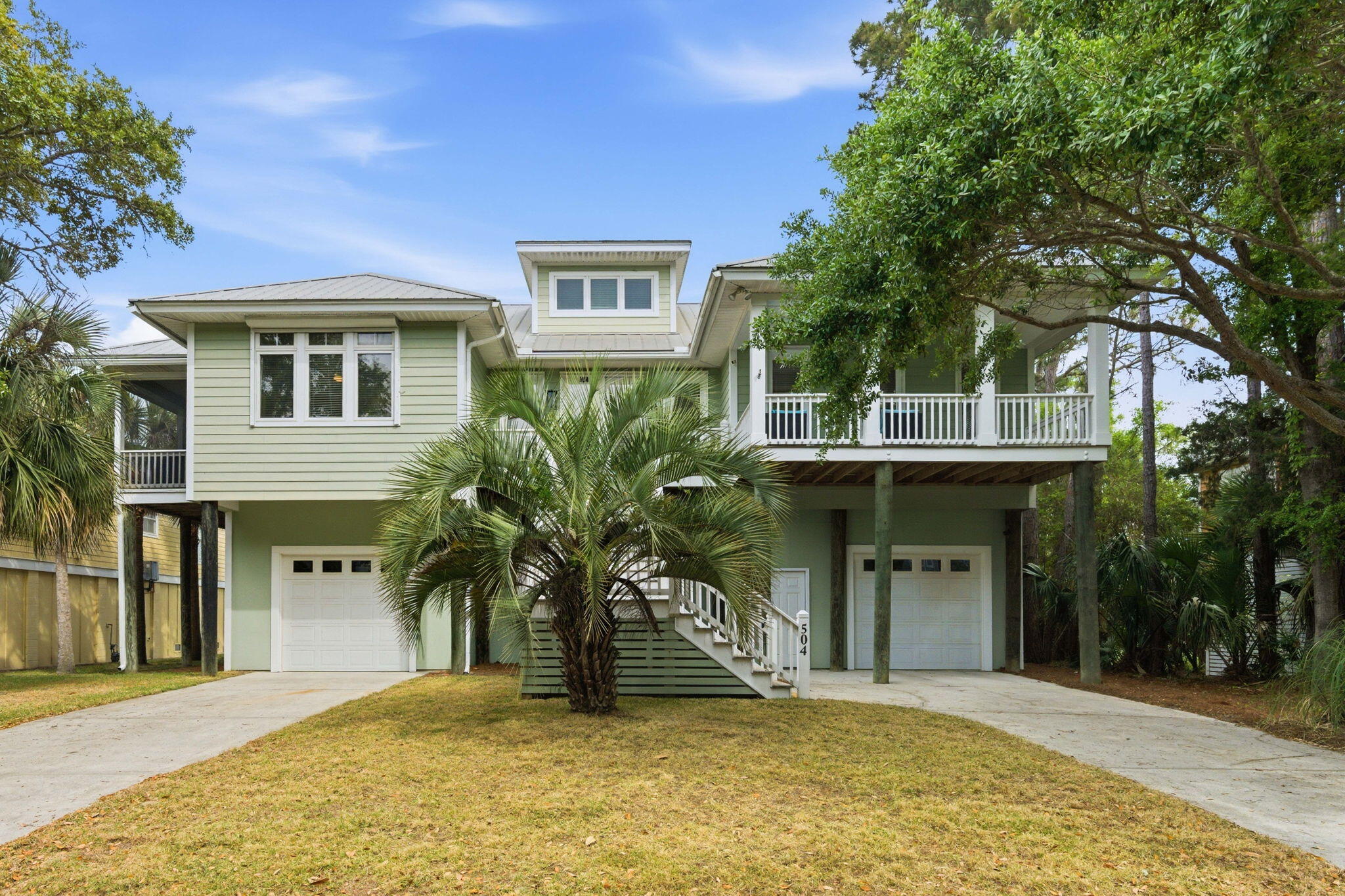 504 W Beach Court