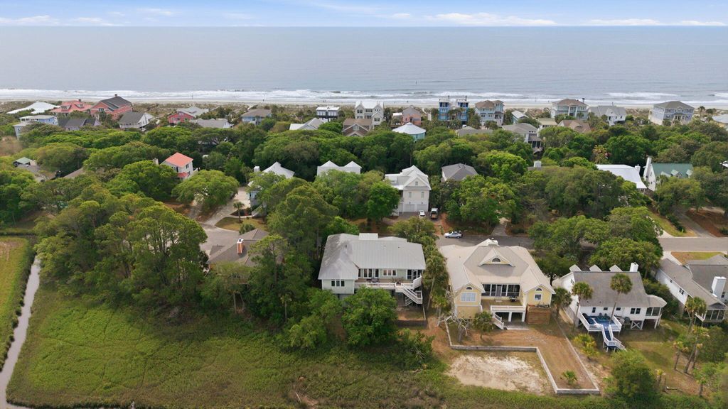 Photo of 504 W Beach Court, Folly Beach, SC 29439 (MLS # 26013002)