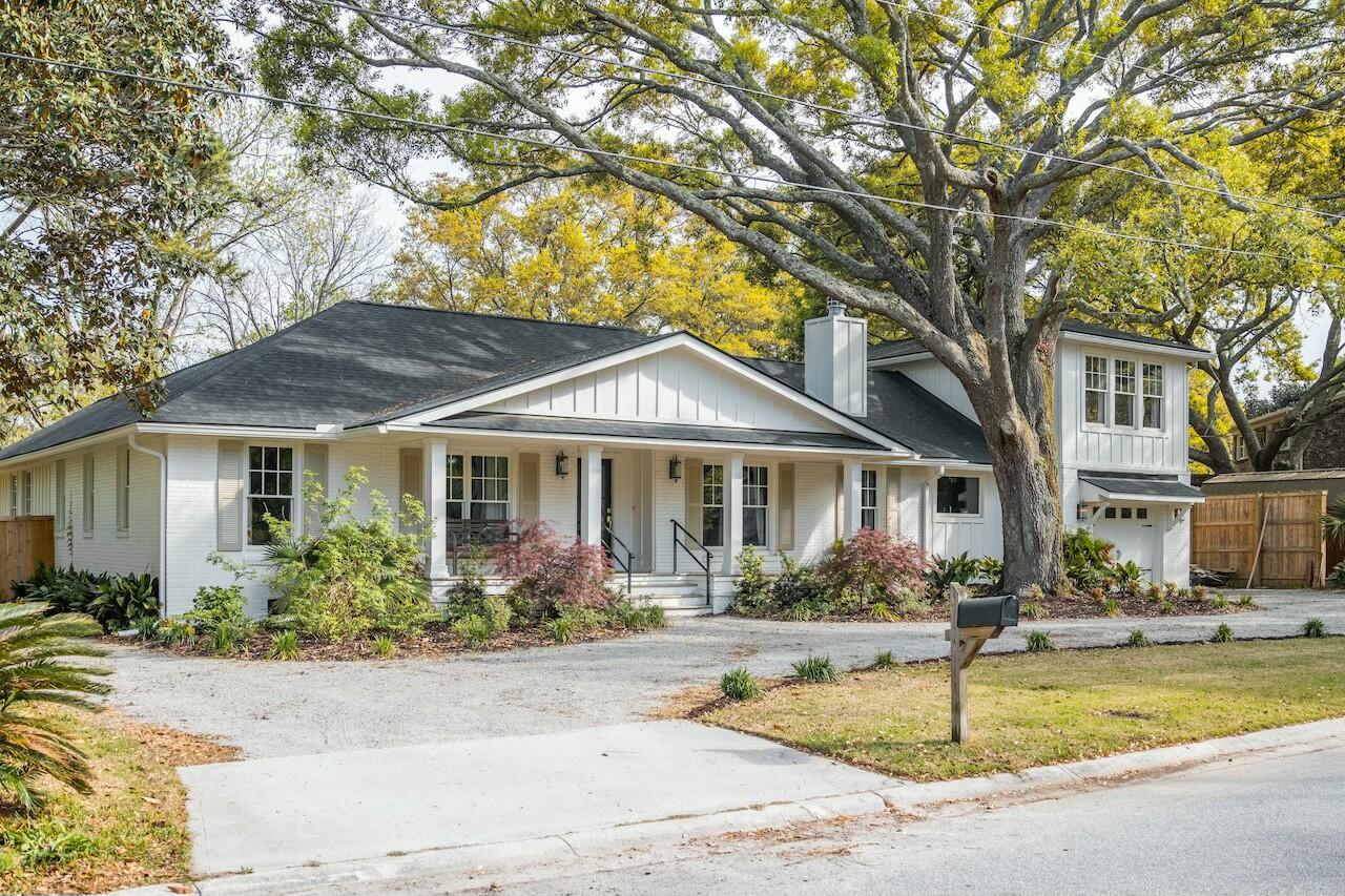 1106 Meadowcroft Lane