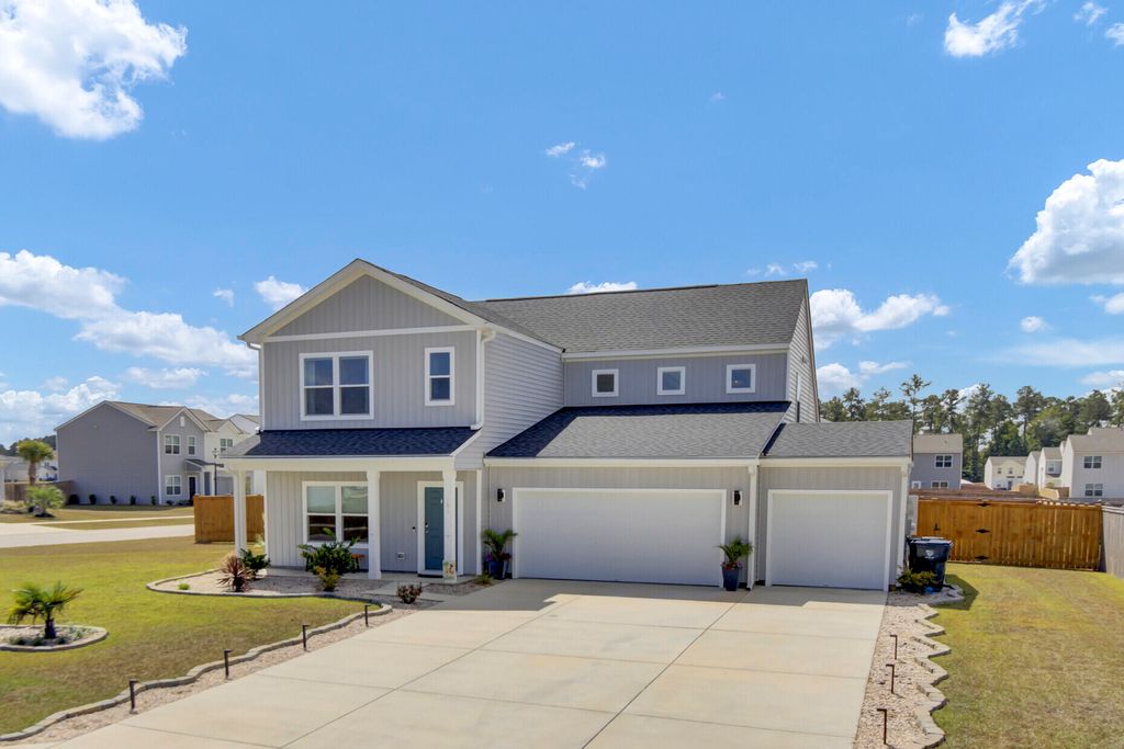 Photo of 101 Lucca Drive, Summerville, SC 29486 (MLS # 26005956)