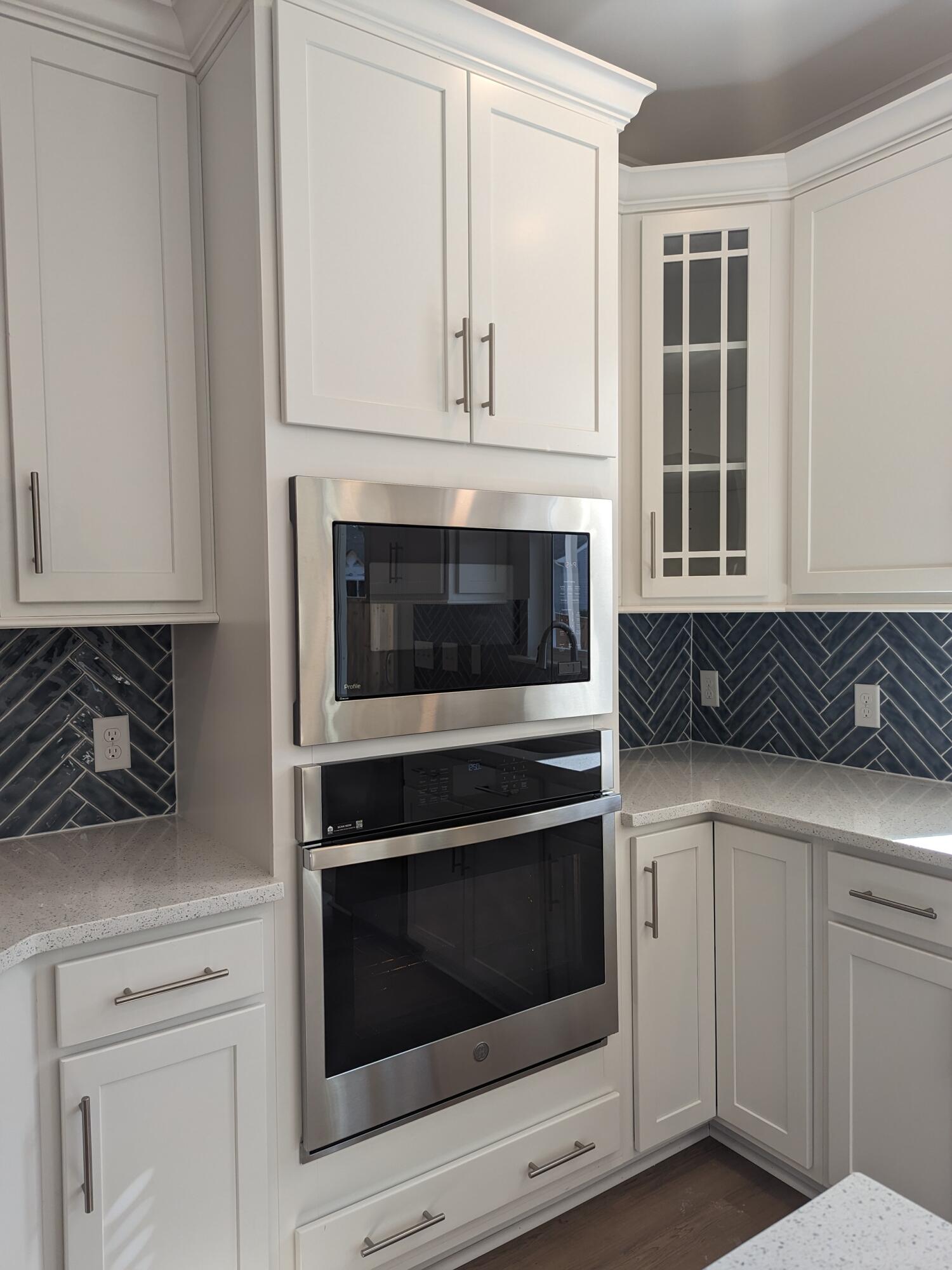 Photo 9 of 26 of 2905 Siebold Drive house