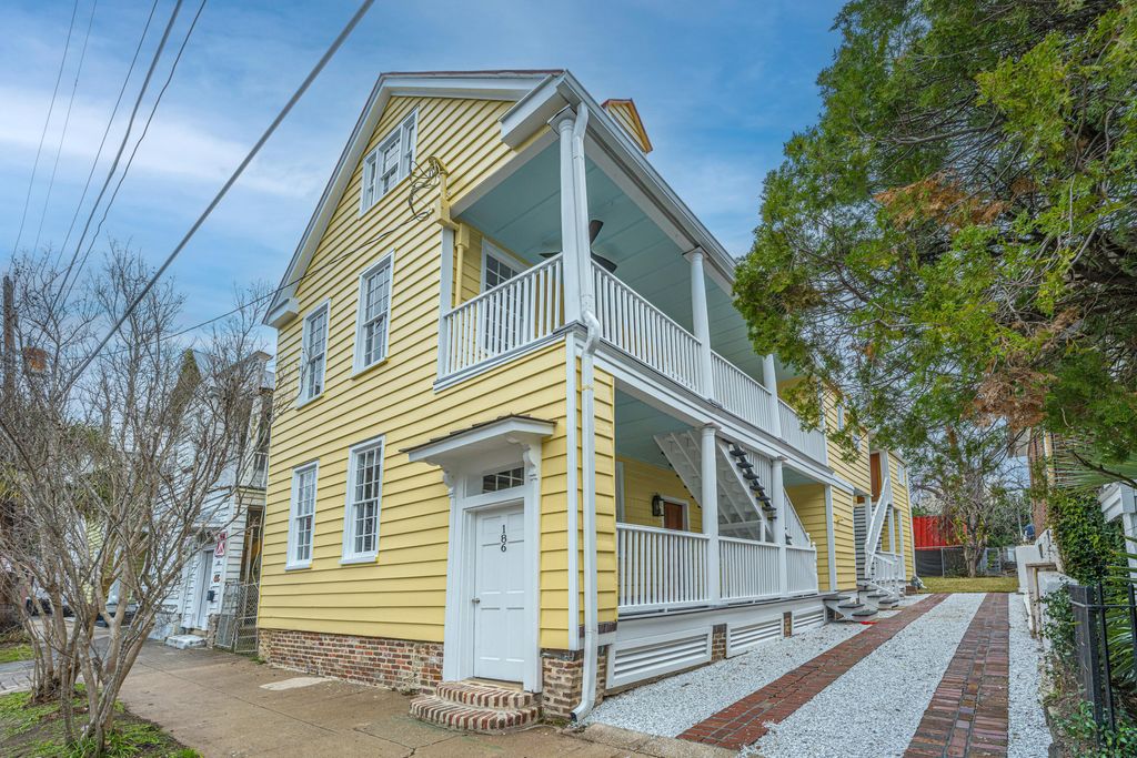 Photo of 186 Smith Street, Charleston, SC 29403 (MLS # 26001400)