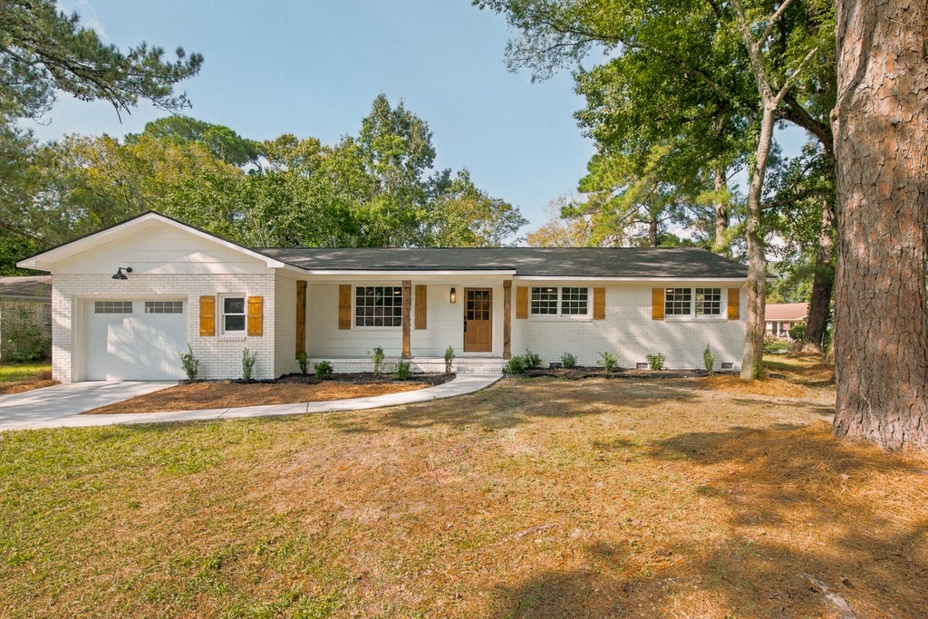 Photo of 2428 Spring Garden Street, Charleston, SC 29414 (MLS # 26027491)