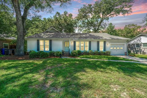 Photo of 1212 Oldwanus Drive, Mount Pleasant, SC 29464 (MLS # 25025079) Photo of 1212 Oldwanus Drive, Mount Pleasant, SC 29464 (MLS # 25025079)