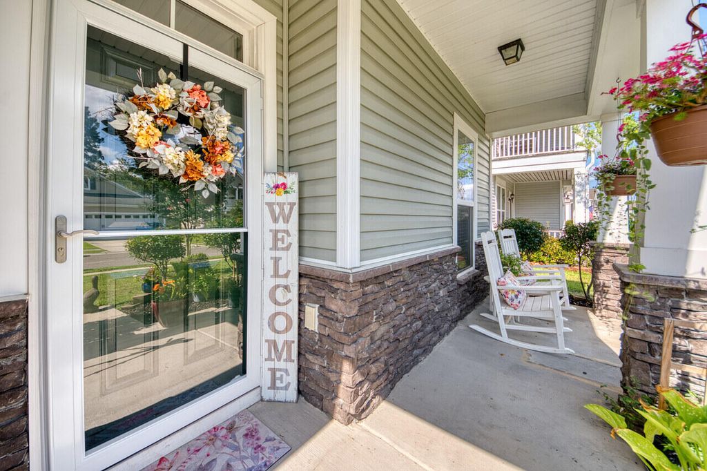 Photo of 527 Crossland Drive, Moncks Corner, SC 29461 (MLS # 25023983)