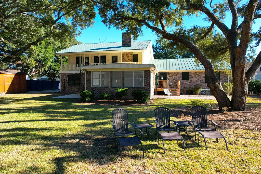 Photo of 980 Fort Sumter Drive, Charleston, SC 29412 (MLS # 25032645)