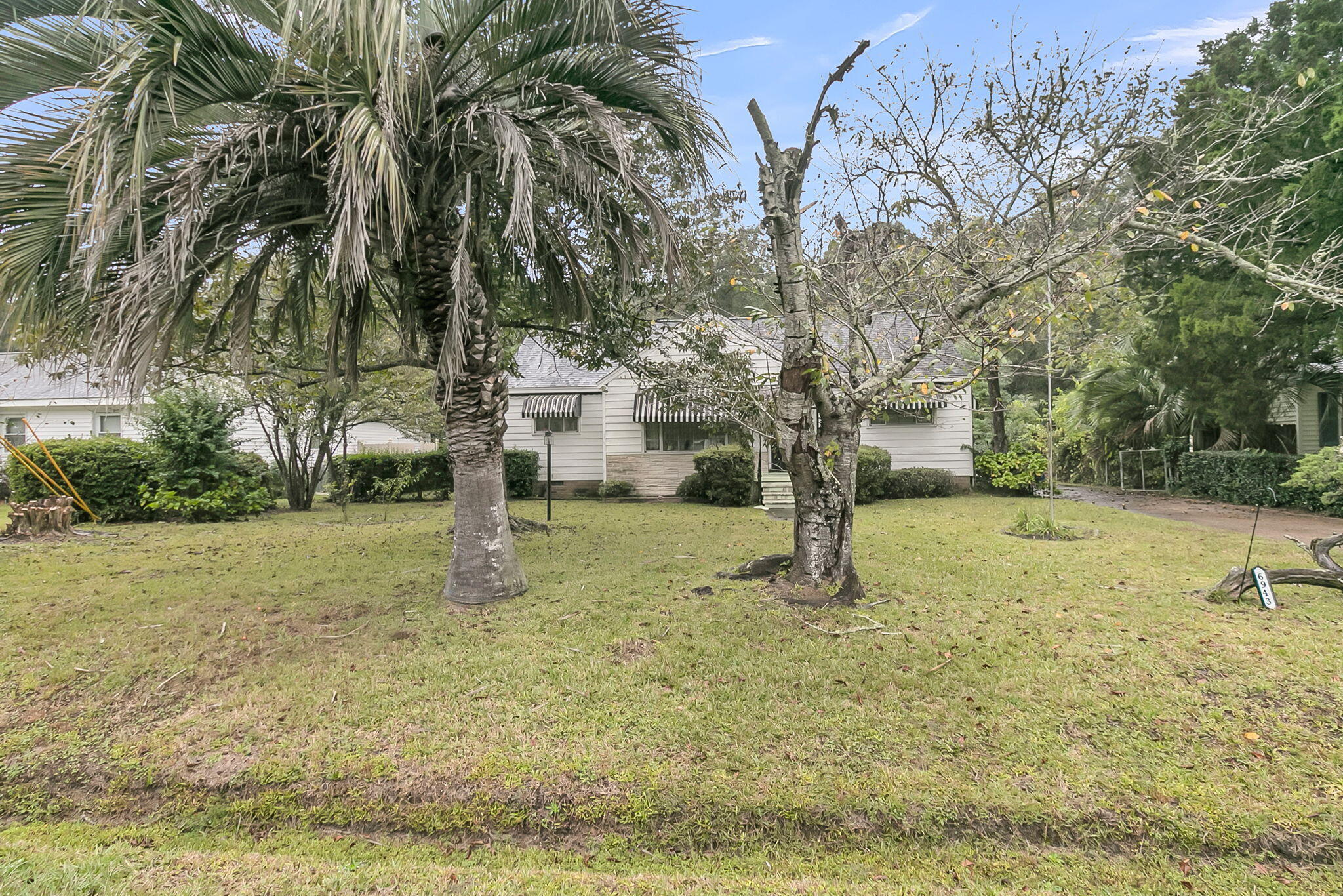 6943 Whitcomb Drive