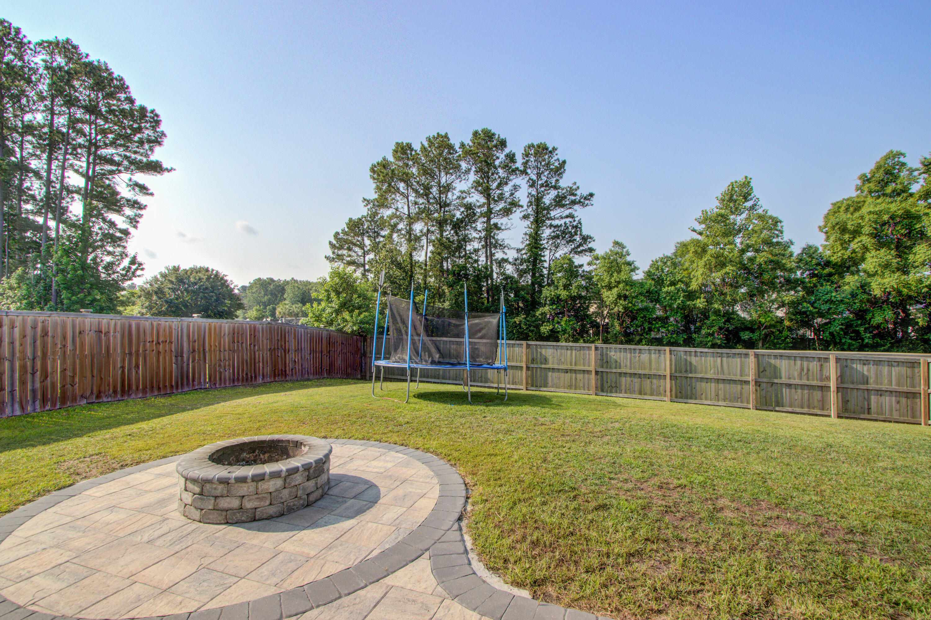 596 Wayton Circle