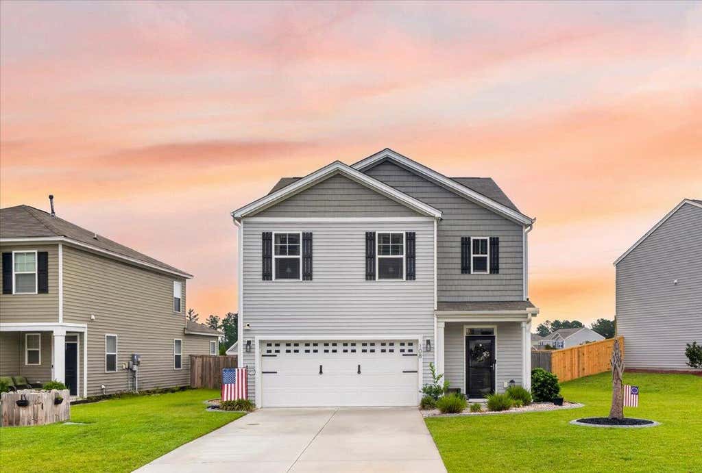 Photo of 108 Blossom Wood Lane, Summerville, SC 29486 (MLS # 26020433)