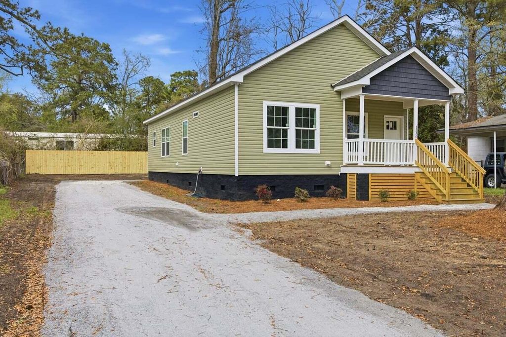 Photo of 1550 Larry Street, North Charleston, SC 29406 (MLS # 26007150)