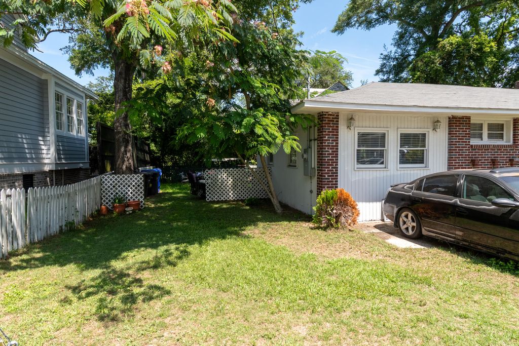 Photo of 320 Morrison Street St, Mount Pleasant, SC 29464 (MLS # 25017137)