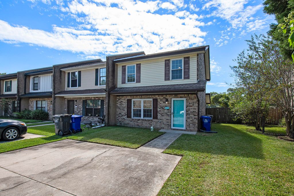 Photo of 5737 Dewsbury Lane, North Charleston, SC 29418 (MLS # 25026891)