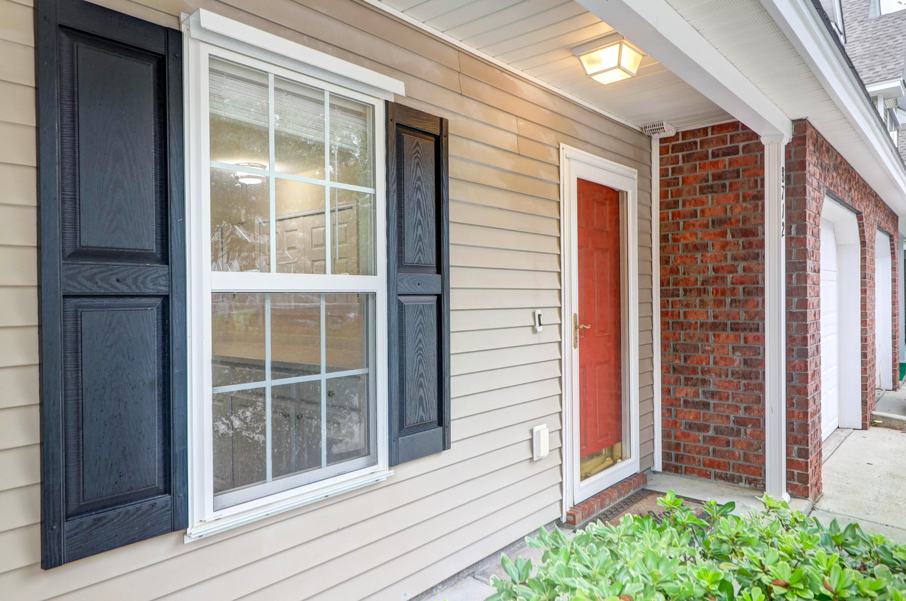 8712 Grassy Oak Trail