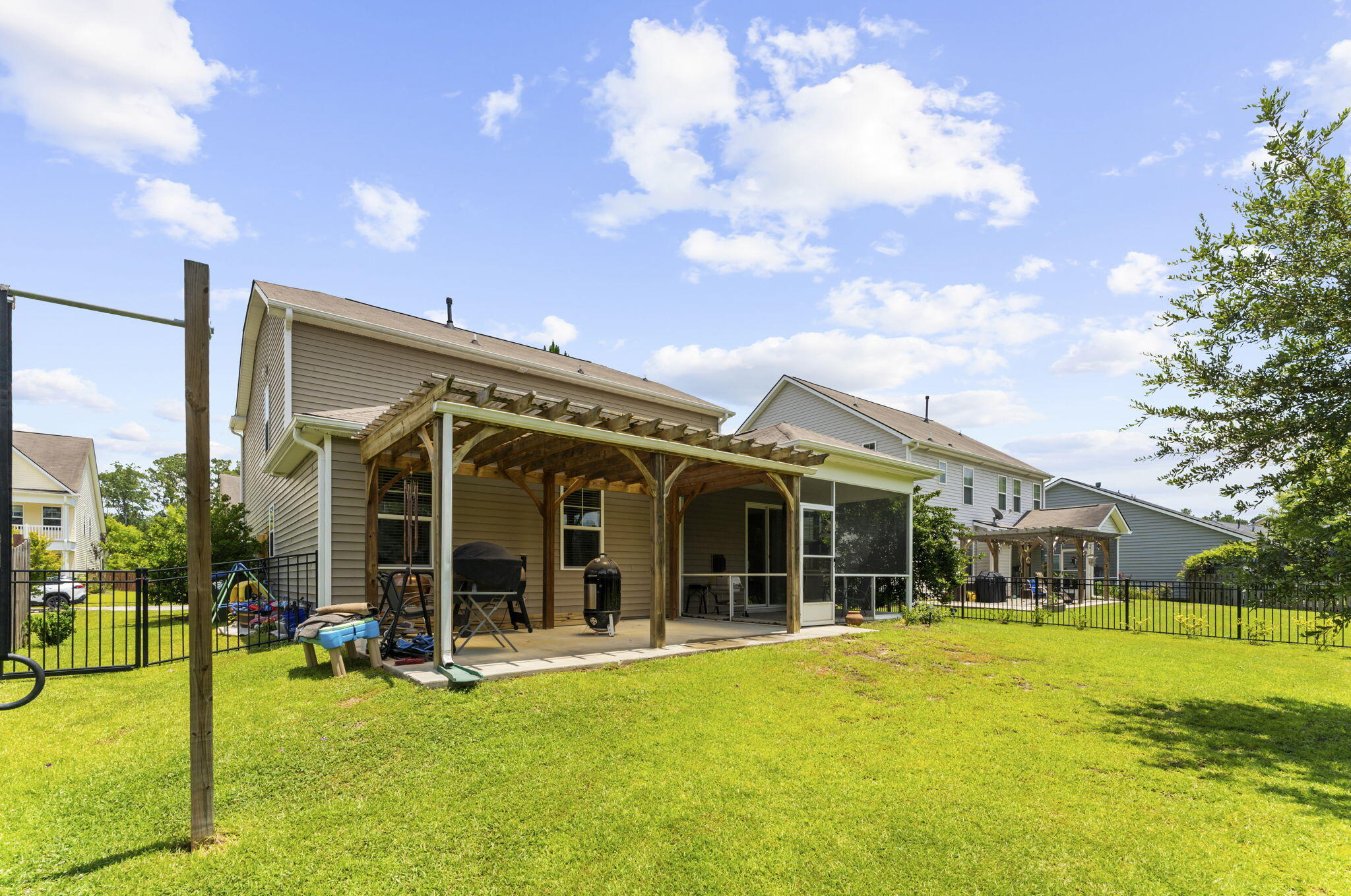 2505 Hummingbird Lane