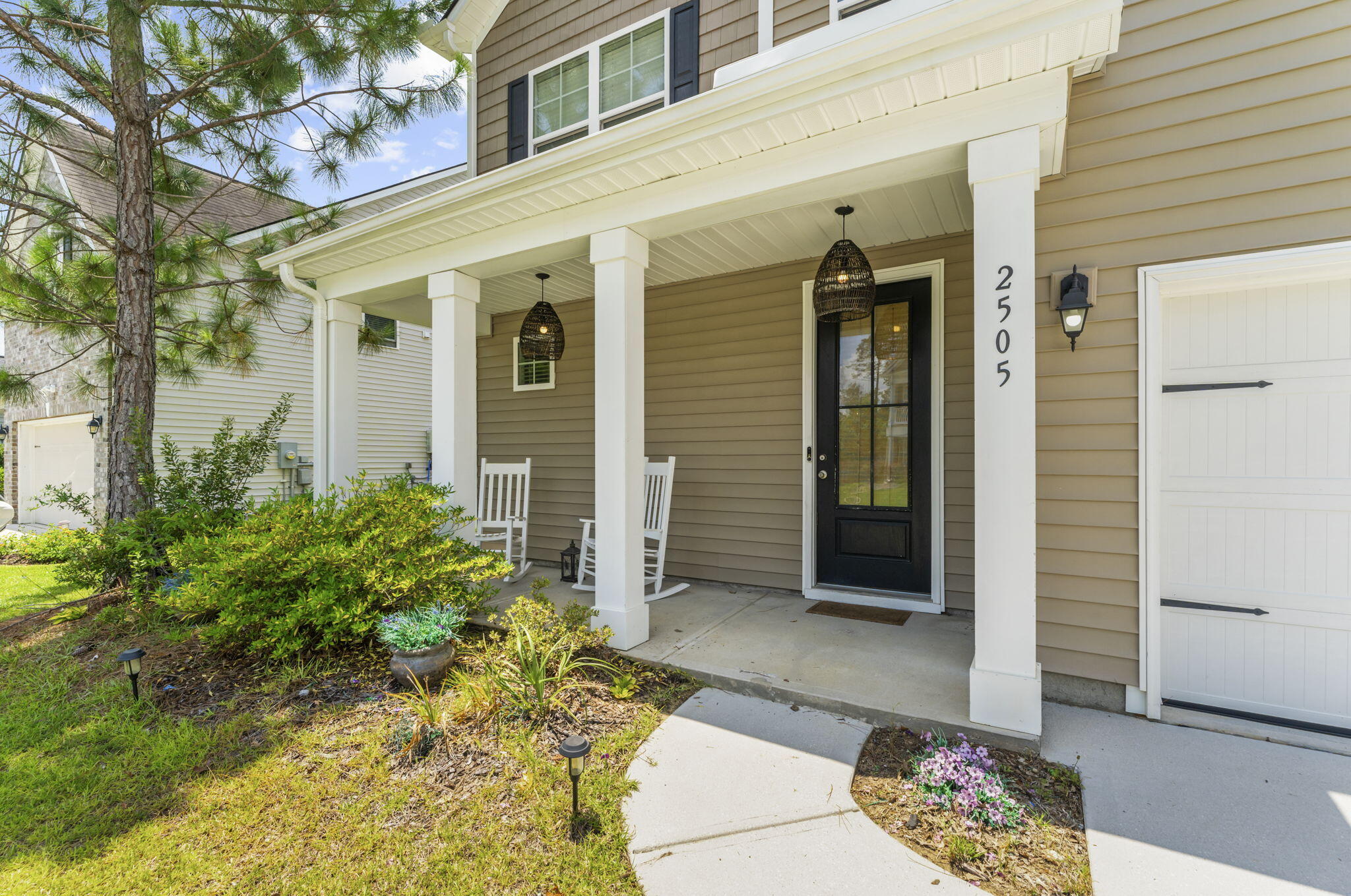 2505 Hummingbird Lane