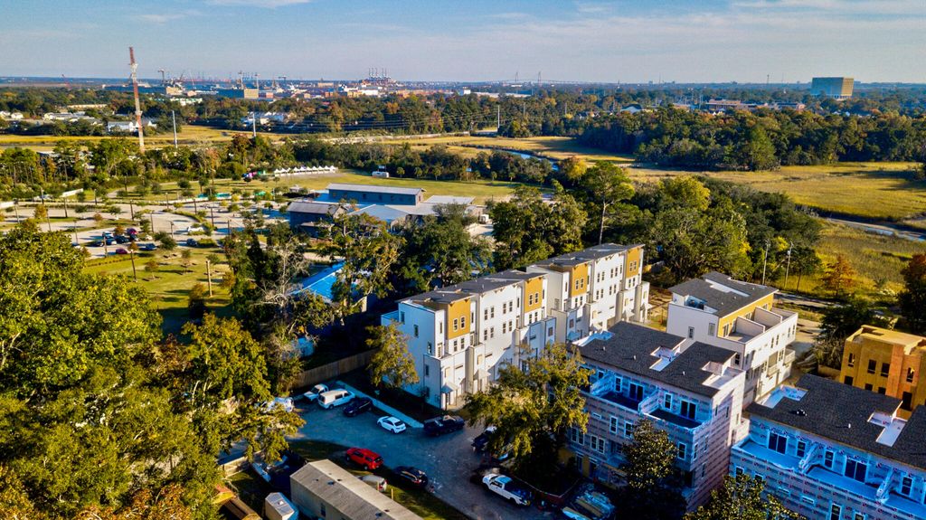 Photo of 1150 Valdosta Street #702, North Charleston, SC 29405 (MLS # 25031639)