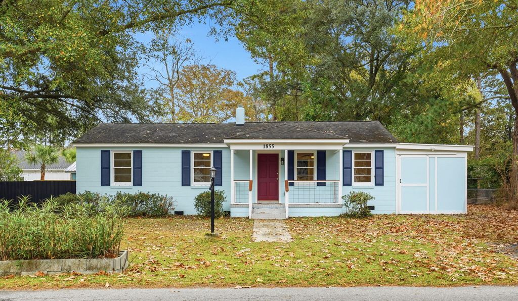 Photo of 1855 Dogwood Road, Charleston, SC 29414 (MLS # 26009258)