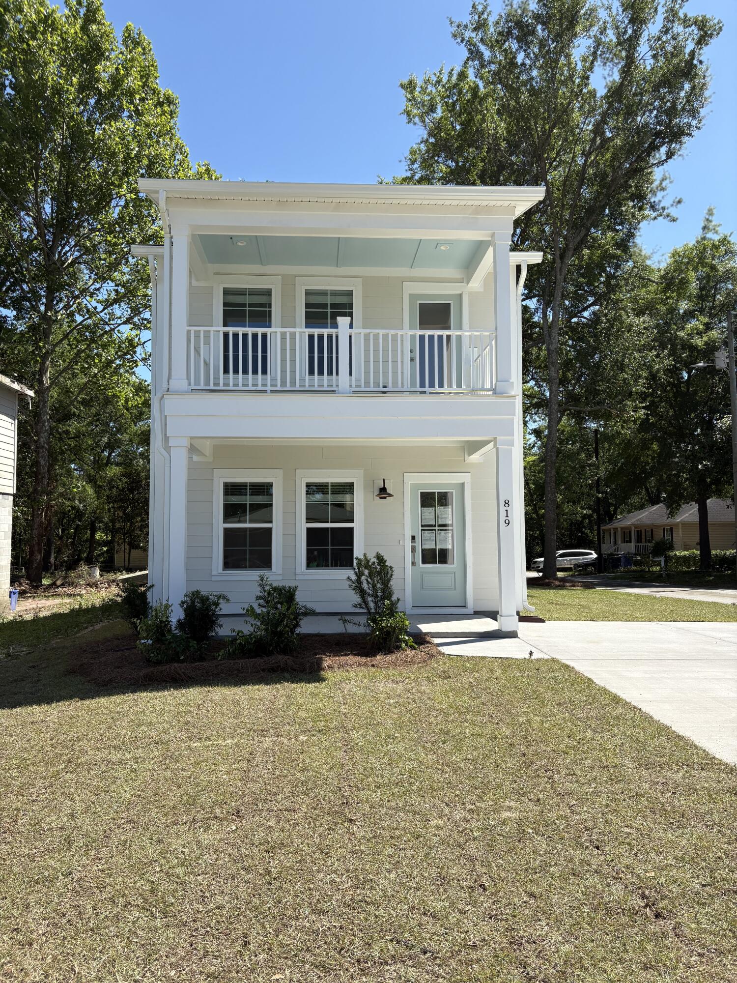 819 Burger Street