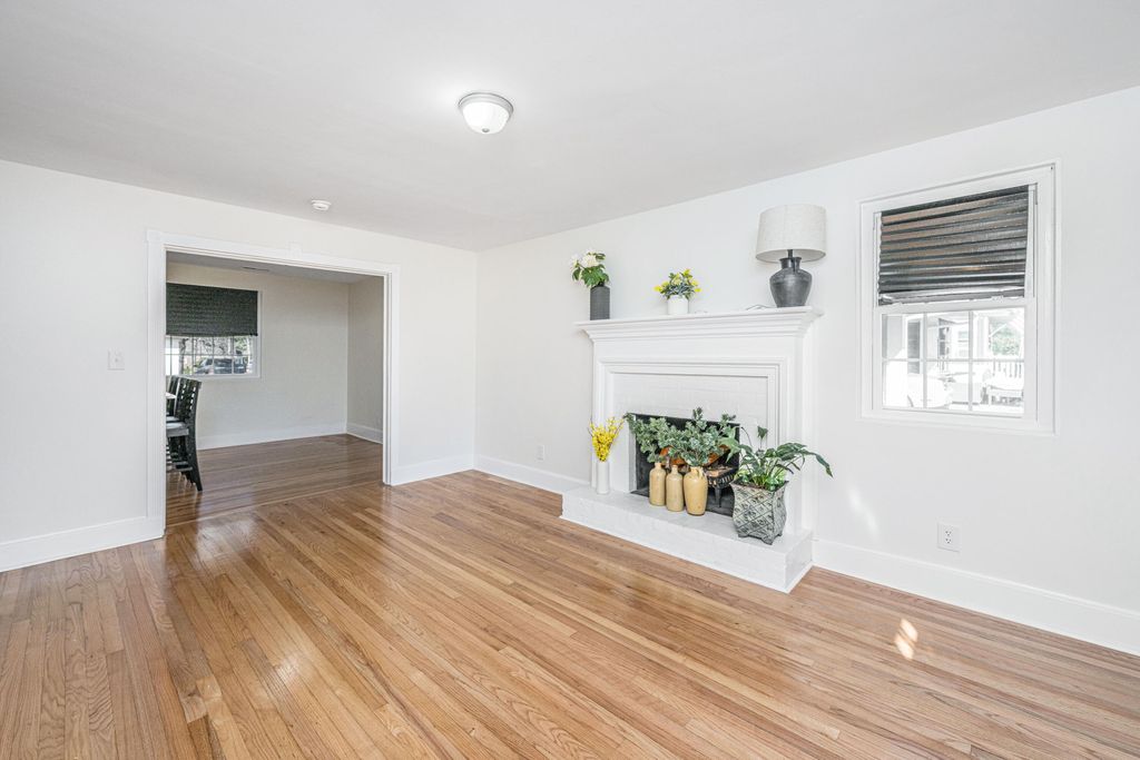 Photo of 1010 Holcombe Road, Hanahan, SC 29410 (MLS # 26002315)