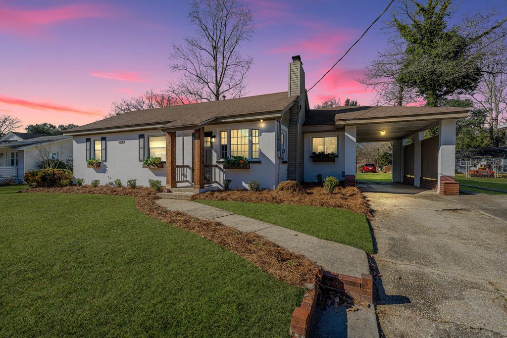 Photo of 1010 Holcombe Road, Hanahan, SC 29410 (MLS # 26002315)