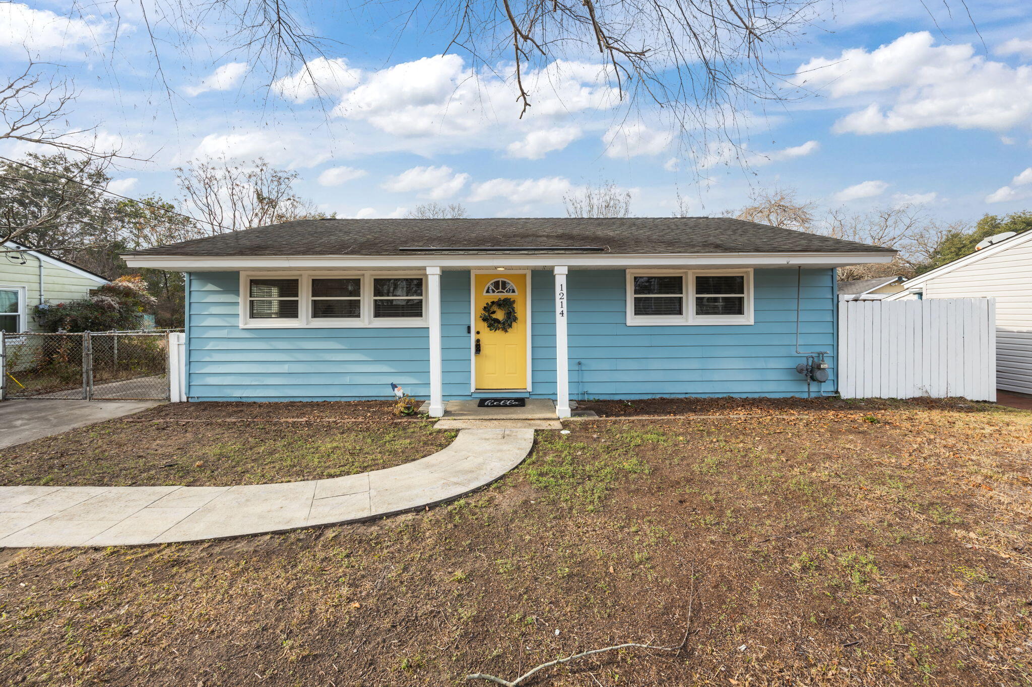 1214 Hawthorne Circle