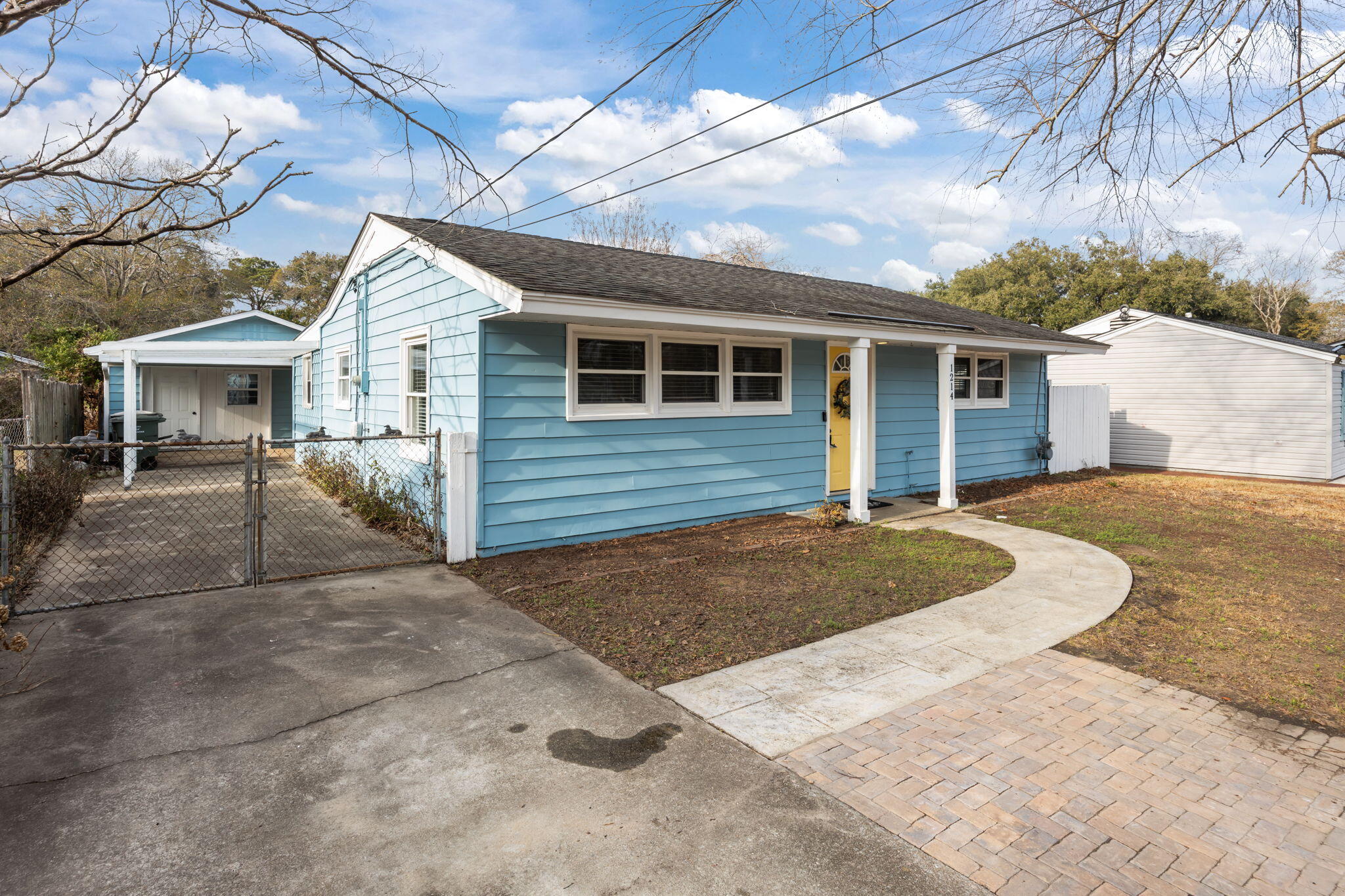 1214 Hawthorne Circle