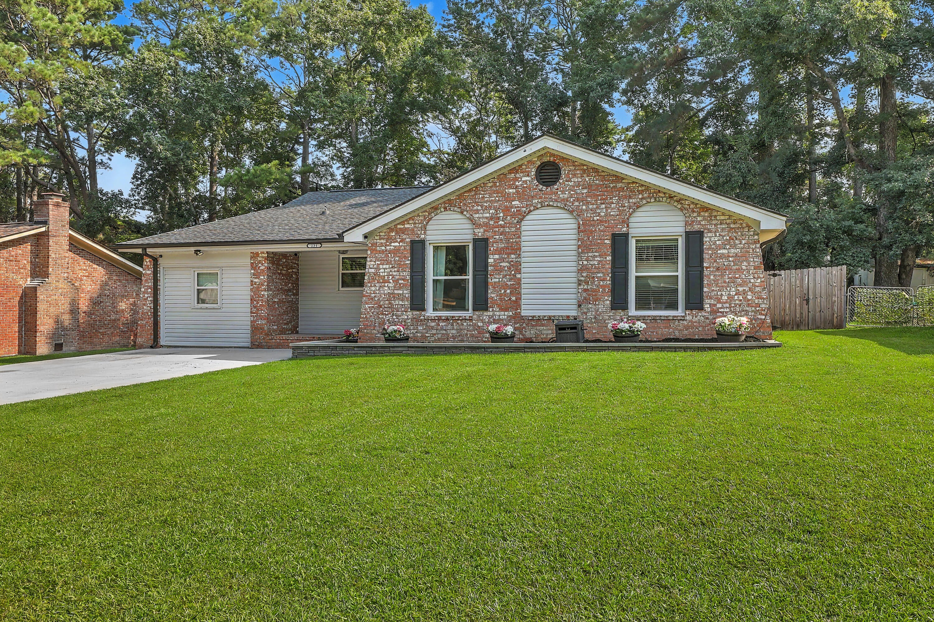 221 Judith Drive, Summerville, SC, 29485