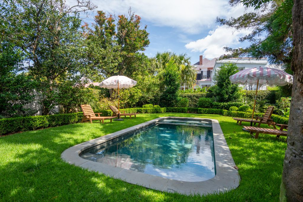 Photo of 42 S Battery Street, Charleston, SC 29401 (MLS # 25018450)