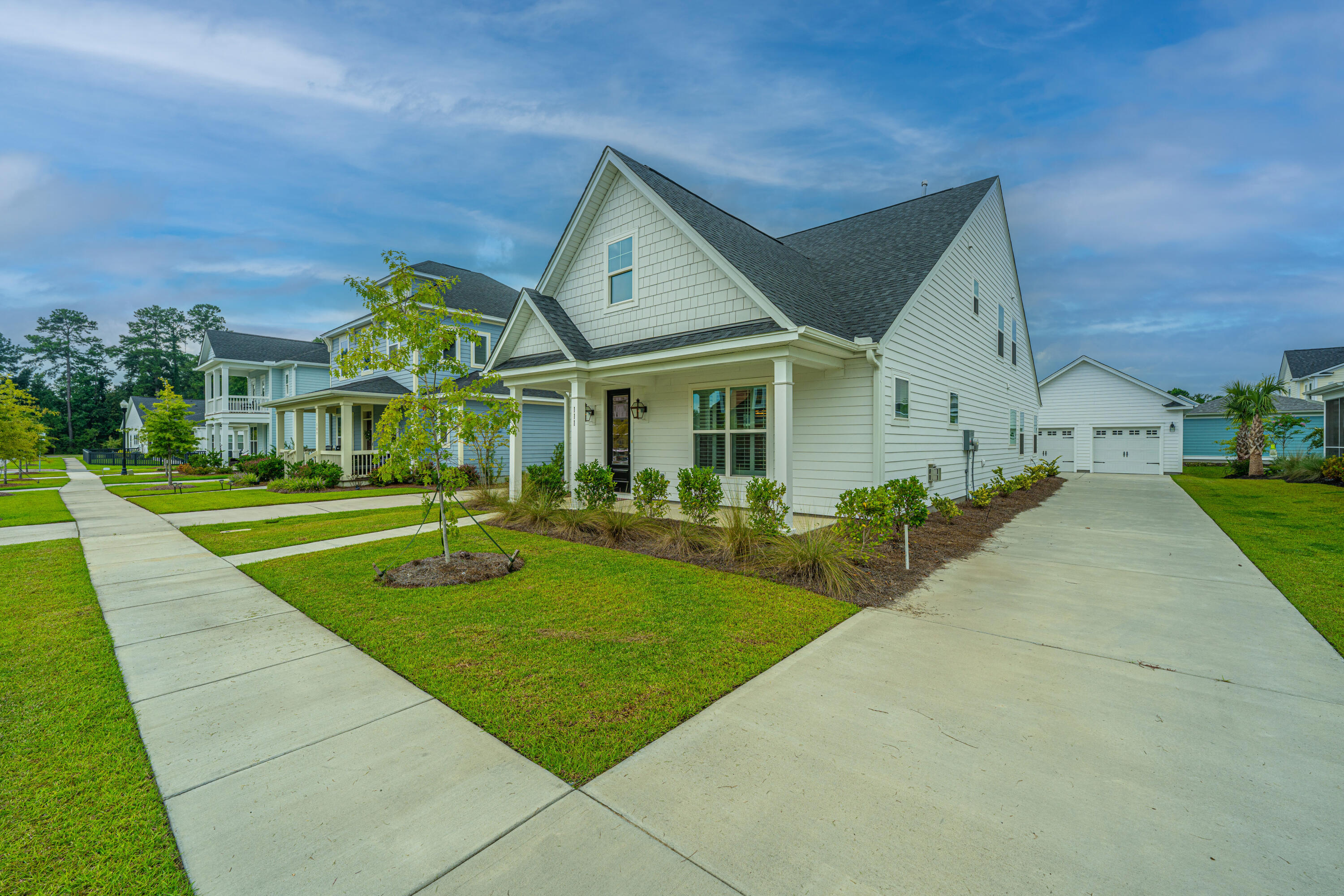 View Summerville, SC 29486 house