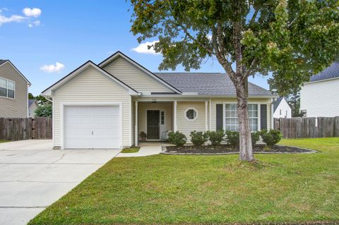 Photo of 256 Dunning Road, Summerville, SC 29486 (MLS # 25027660)