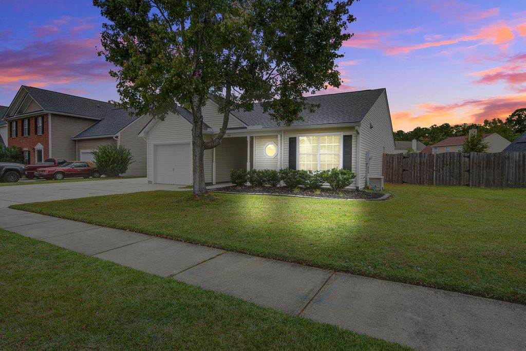 Photo of 256 Dunning Road, Summerville, SC 29486 (MLS # 25027660)
