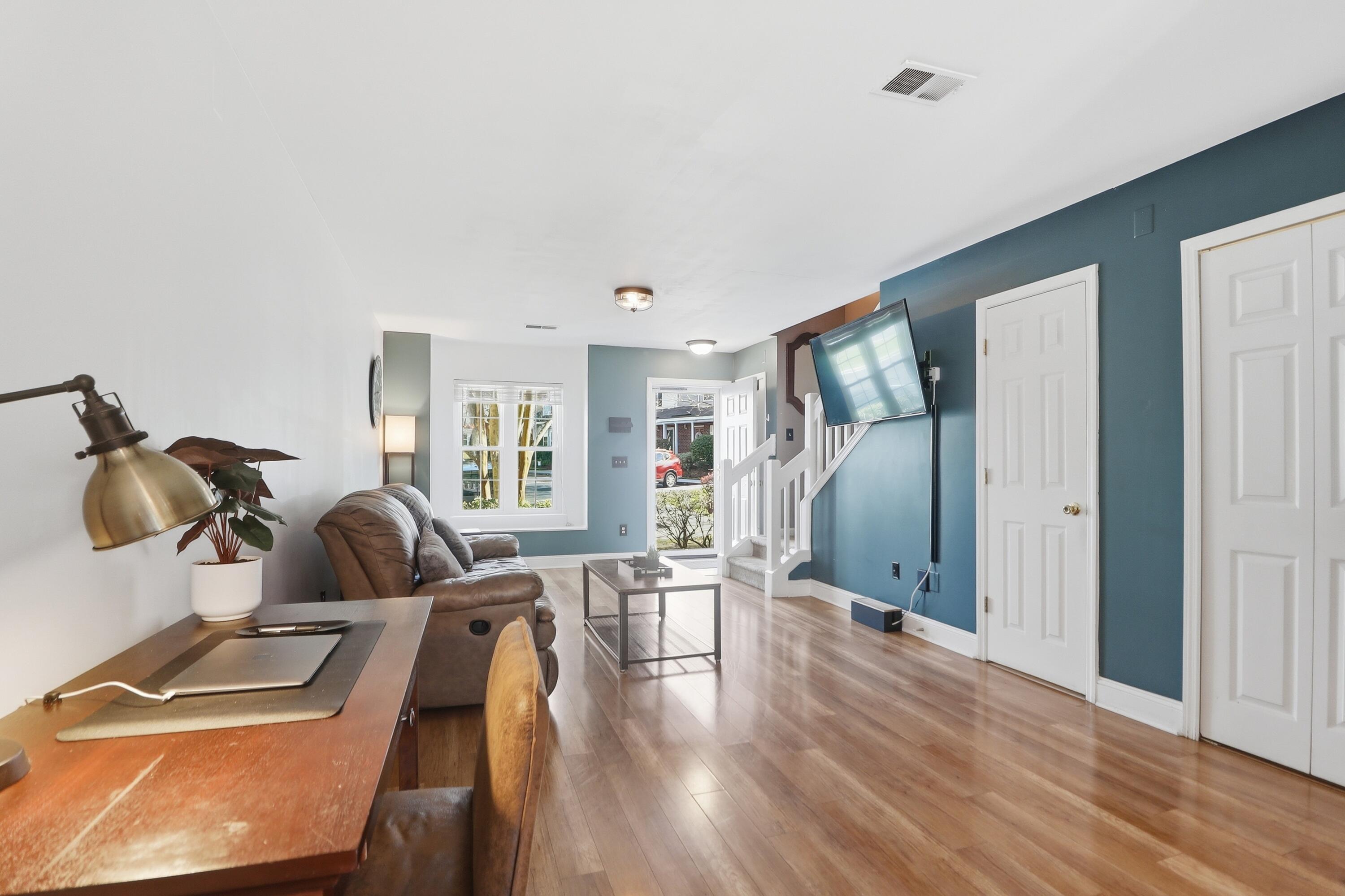 7921 Shadow Oak Drive