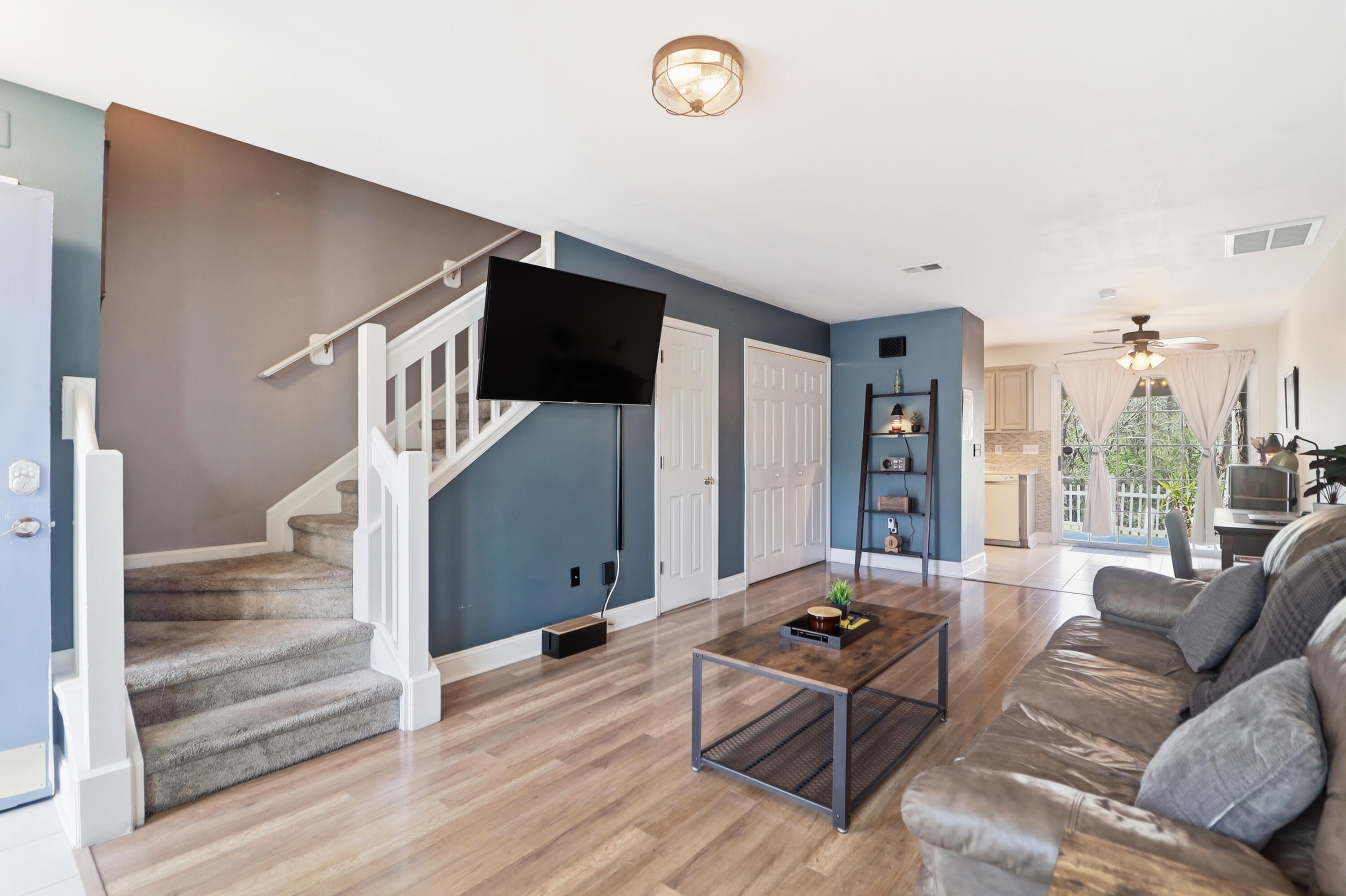 7921 Shadow Oak Drive