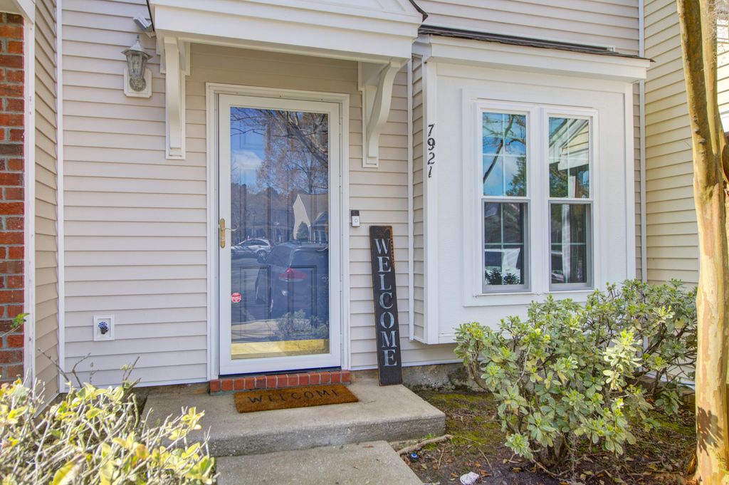 Photo of 7921 Shadow Oak Drive, North Charleston, SC 29406 (MLS # 26006893)