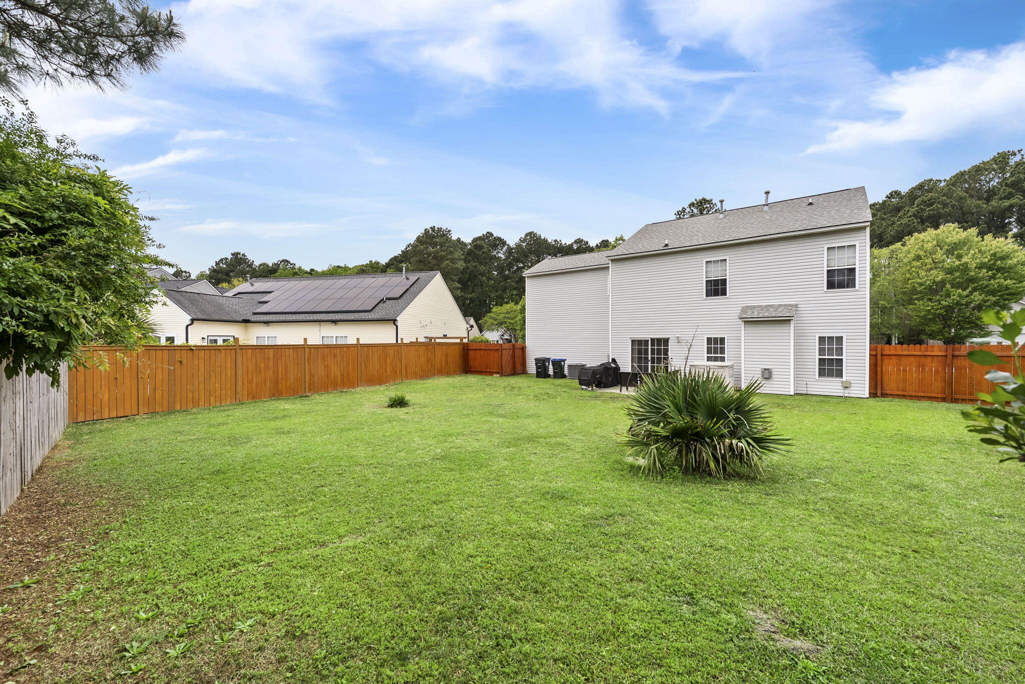 109 Hollytree Circle