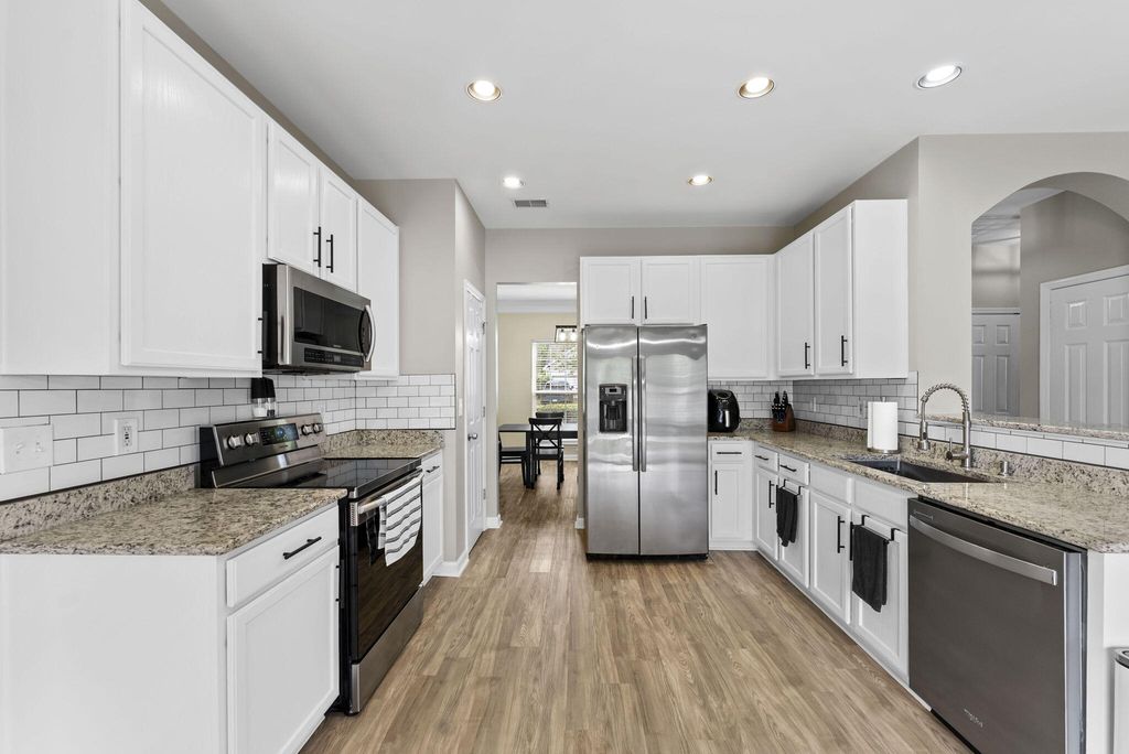 Photo of 109 Hollytree Circle, Ladson, SC 29456 (MLS # 26010257)