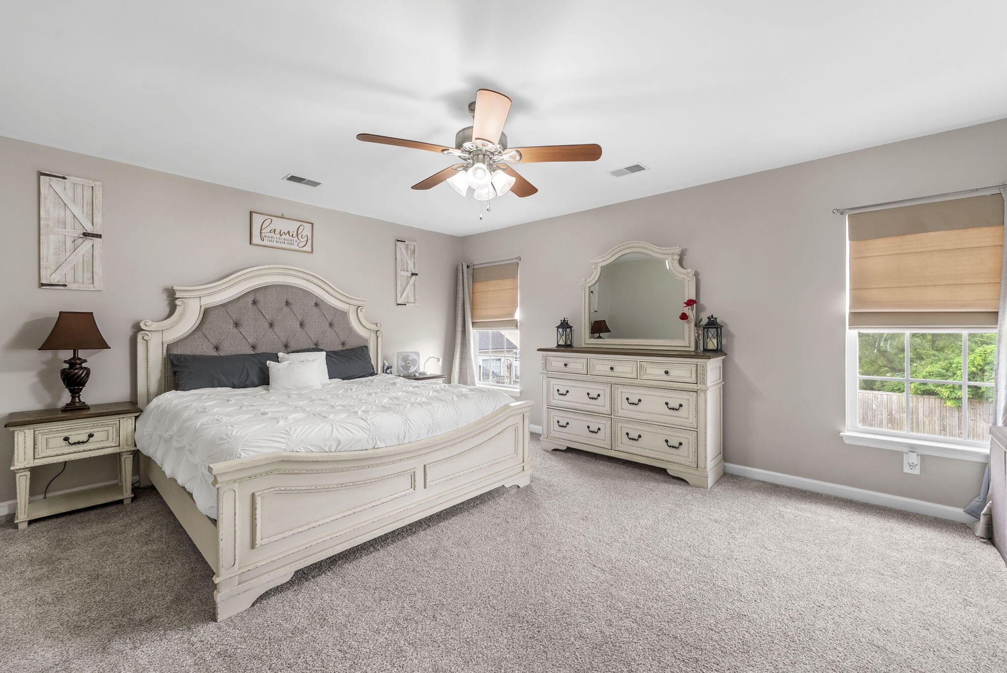 109 Hollytree Circle