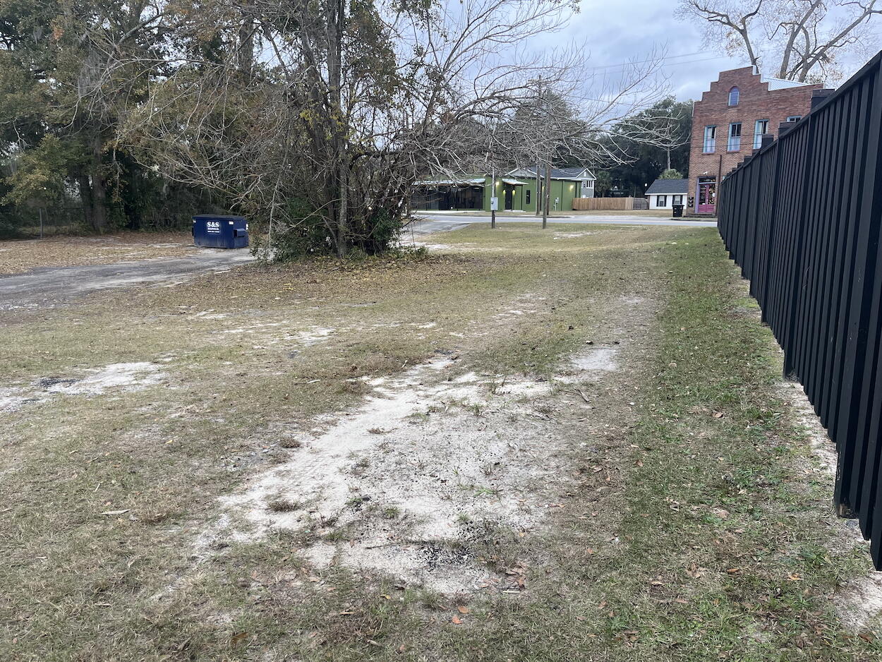 00 E Washington Street