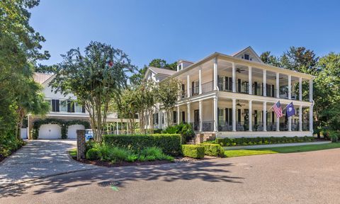 Photo of 29 Duany Road, Mount Pleasant, SC 29464 (MLS # 25028709)