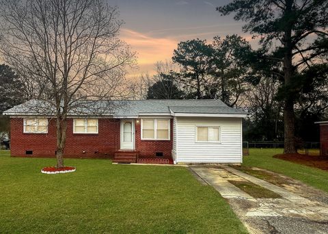 Photo of 426 Clarine Drive, Goose Creek, SC 29445 (MLS # 26001460)