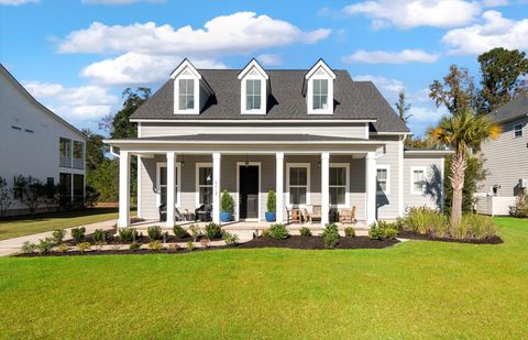 Photo of 2412 Bent Oak Road, Mount Pleasant, SC 29466 (MLS # 25029368)