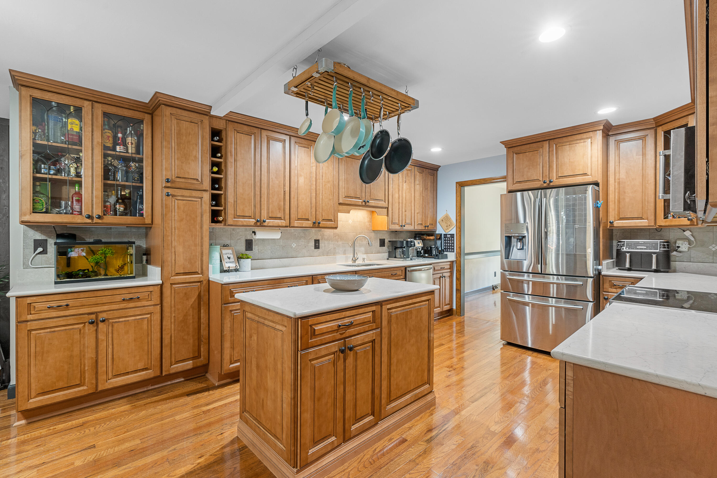 406 King Charles Circle