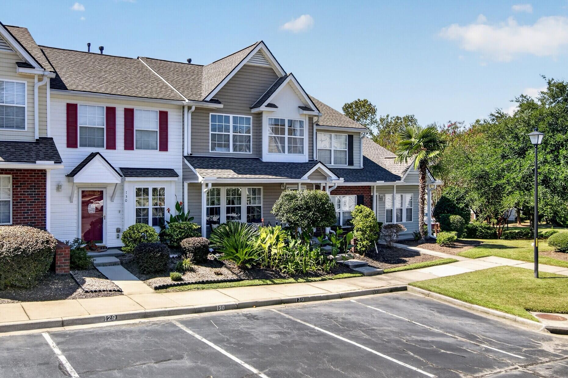 131 Hornby Circle