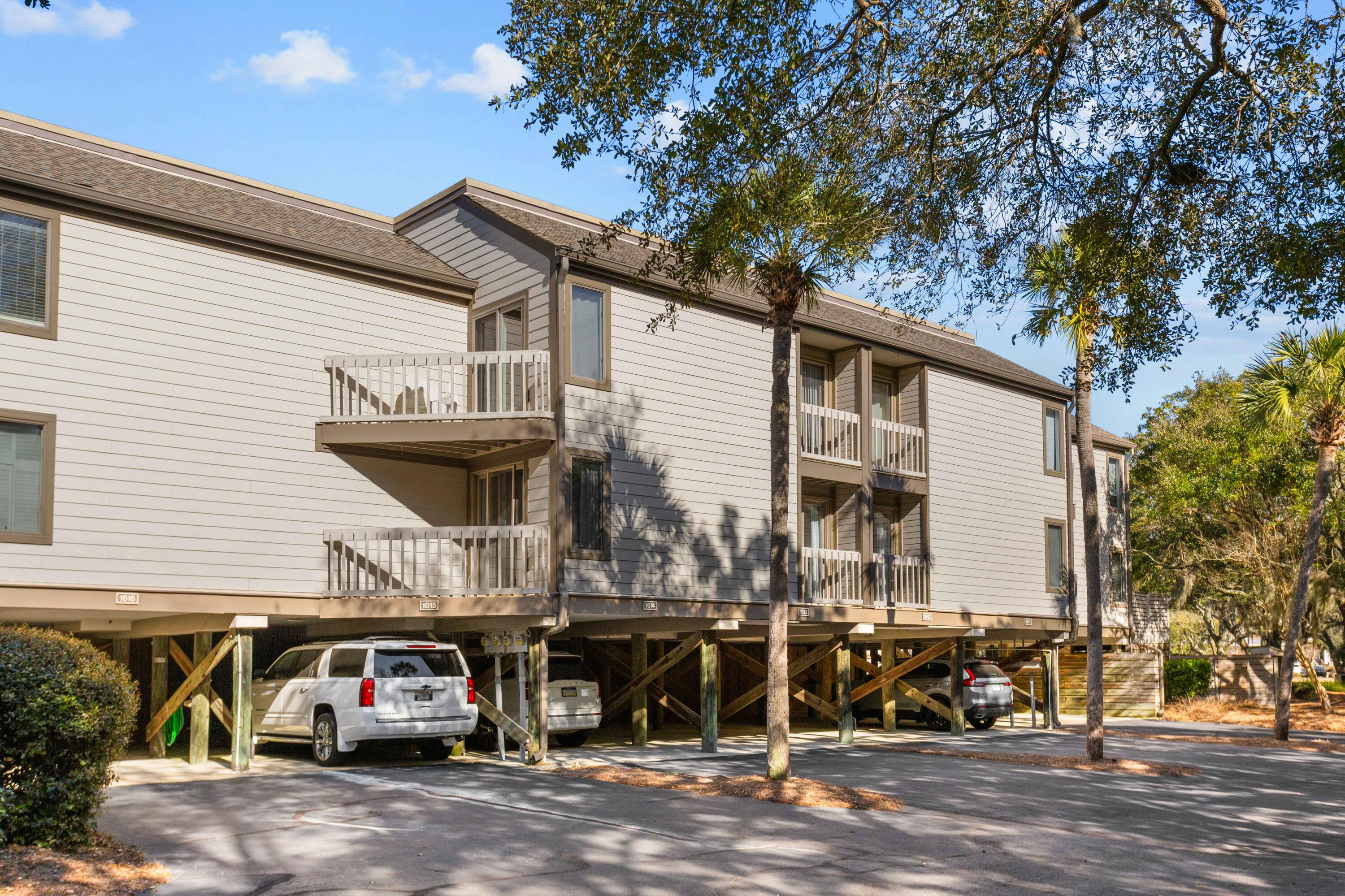 1614 Live Oak Park