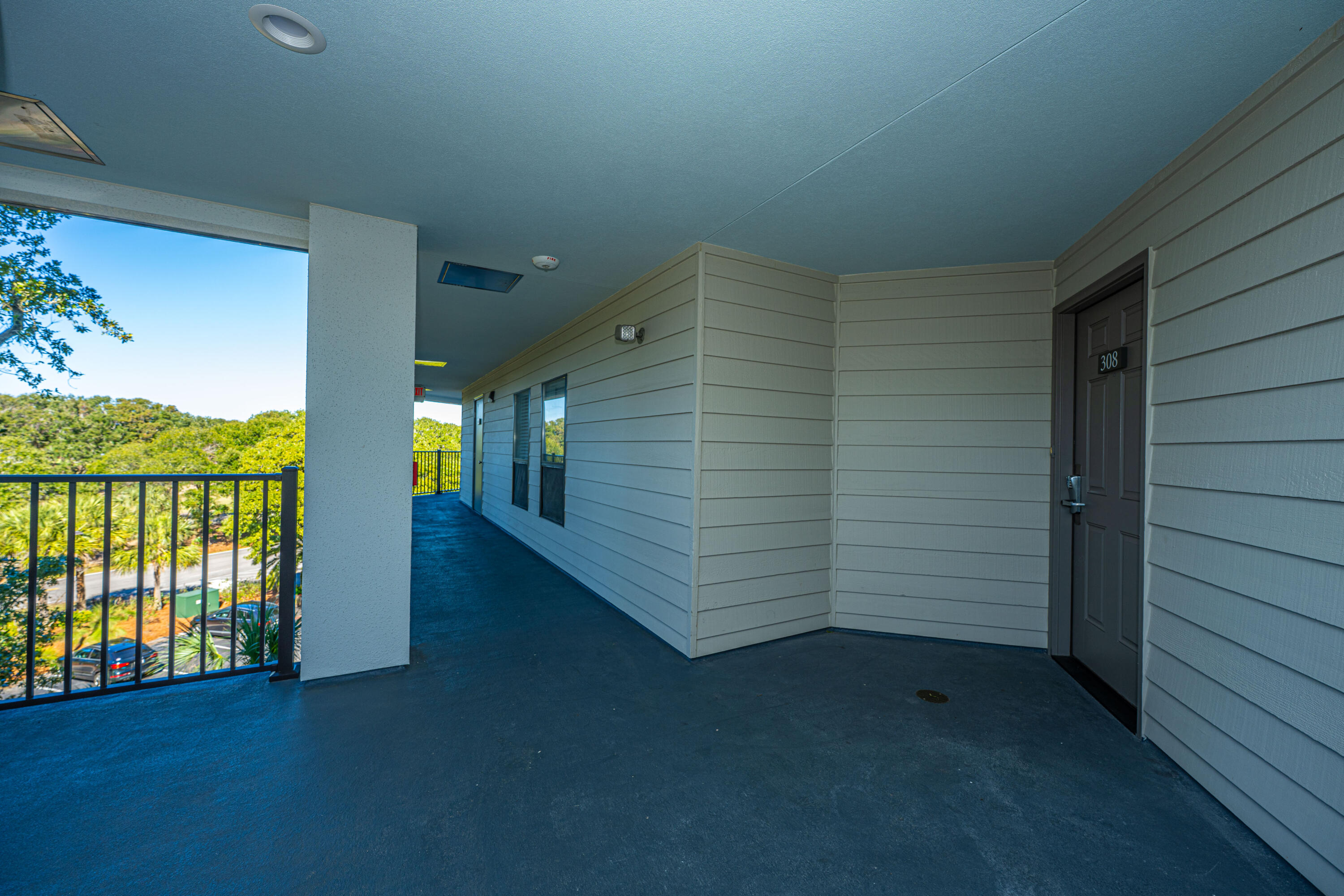 8000 Palmetto Drive 308-A-I