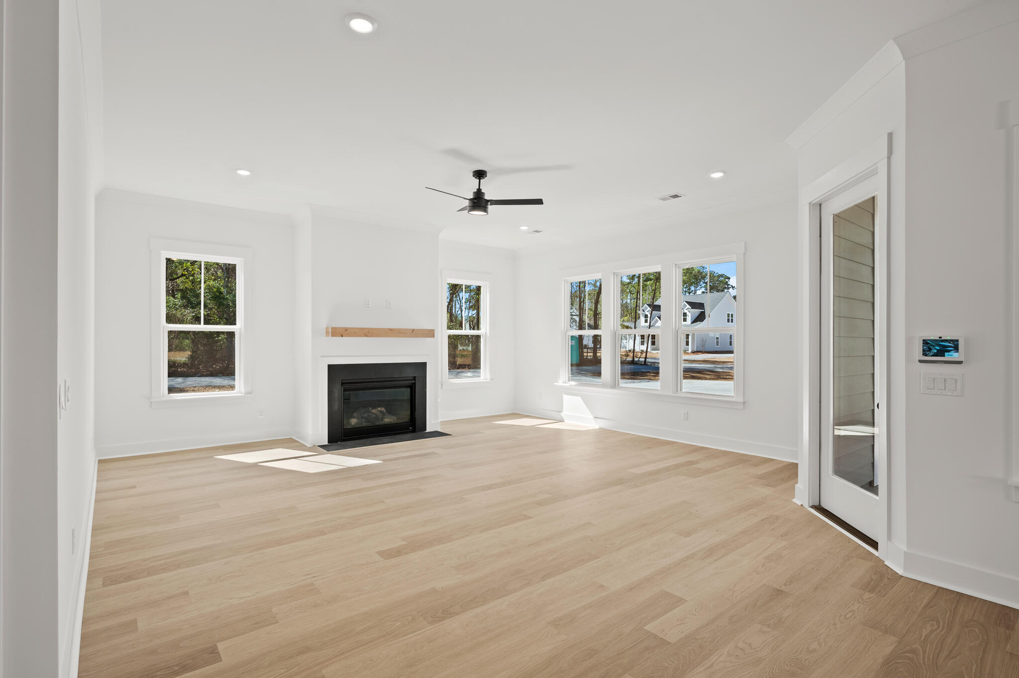 100 E Carolina Avenue