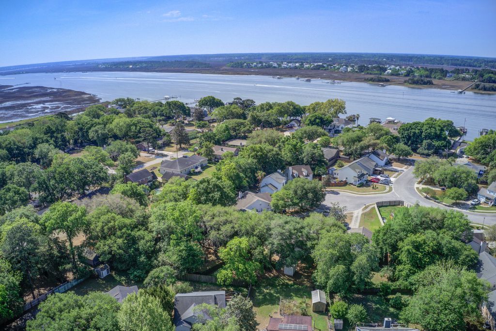 Photo of 2354 Soling Court, Charleston, SC 29414 (MLS # 26011767)